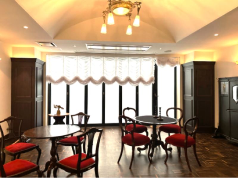 ホール｜クラシカルな空間と上質なサービス【喫茶館 Bleu Montagne（ブルーモンターニュ）】（ID：3342）の画像１