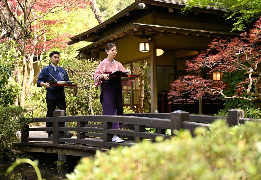 正）サービス・ホールスタッフ｜奥高尾のいろり炭火焼料理【うかい鳥山】（ID：4474）の画像２